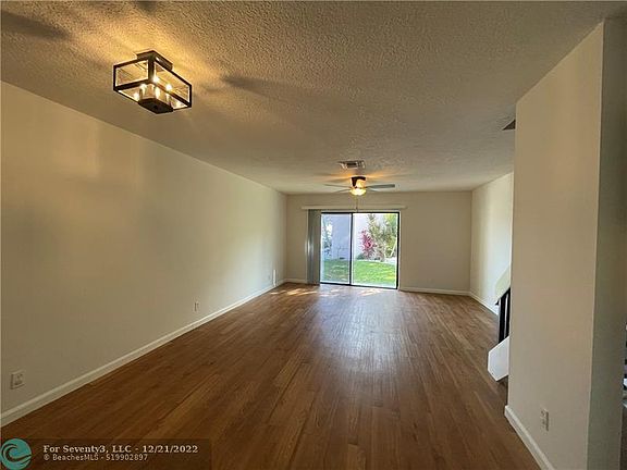 4th image of 3601 NE 22nd Ave