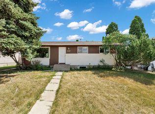 2169 N Hawke Cres NE, Medicine Hat, AB T1C 1J4