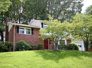 4134 Lenox Dr, Fairfax, VA 22032