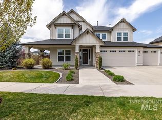 5131 N Fox Run Way, Meridian, ID 83646