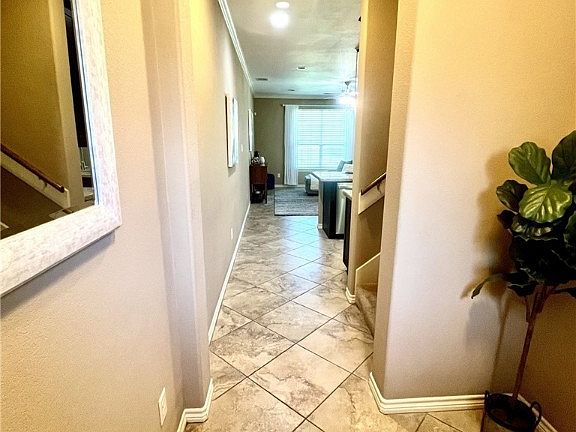 3rd image of 1720 Lonetree Dr