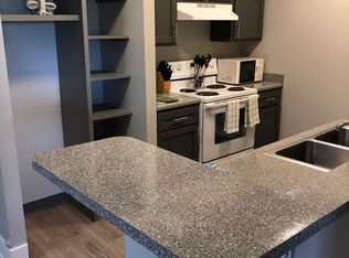 The Village at Gray's Lake Apartments - Des Moines, Des Moines, IA 50321