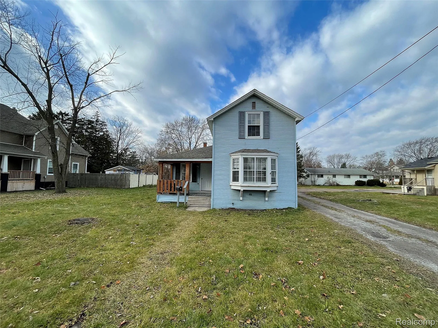 1537 Bay St photo 1