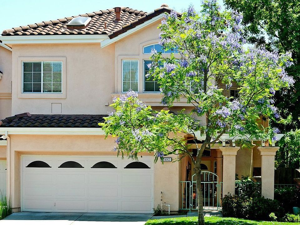 1st image of 2102 Vizcaya Way