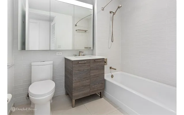 Rented by Douglas Elliman | media 29