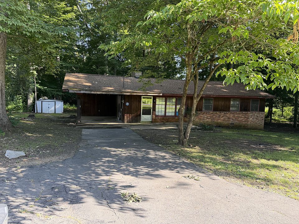 1st image of 150 Pine Grove Dr