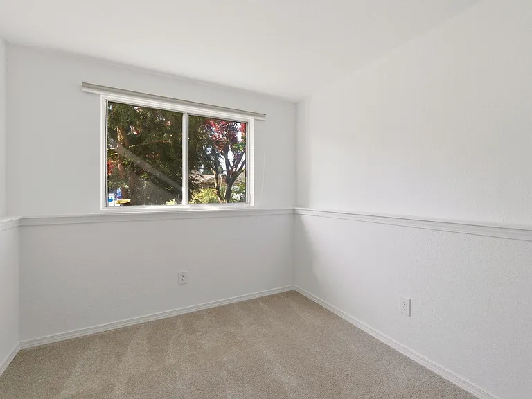 5709 N 48th St — Photo 12