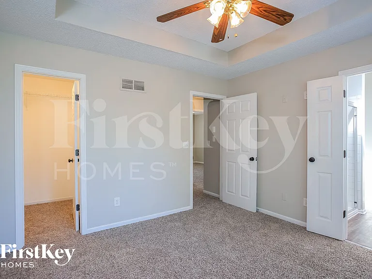 1601 NW 79th Ter — Photo 8