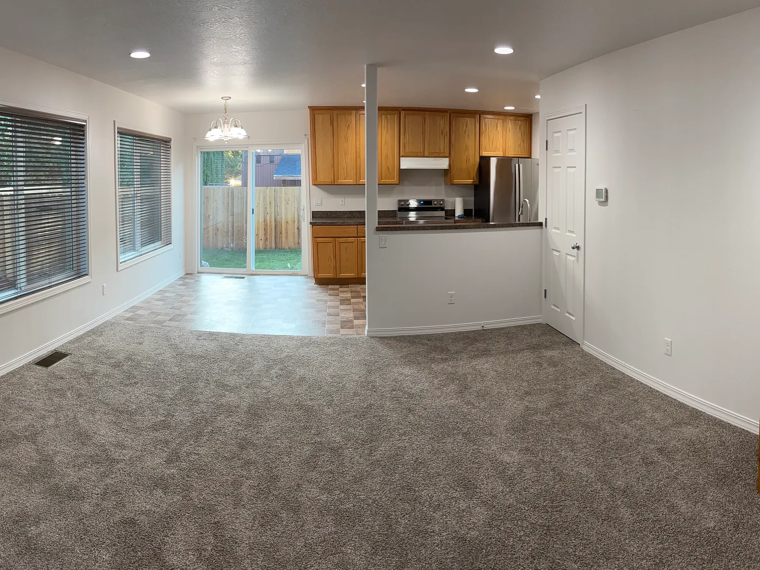 3 bed, 2.5 bath, 1583 sqft, $2,500 — Photo 4