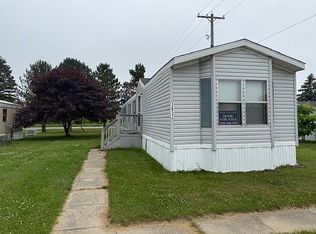 3837 Chippewa Dr, Burtchville, MI