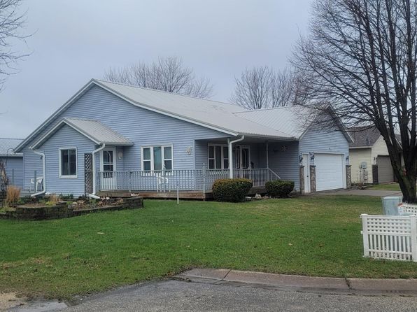 155 Nicholas Dr, Lewiston, MN 55952
