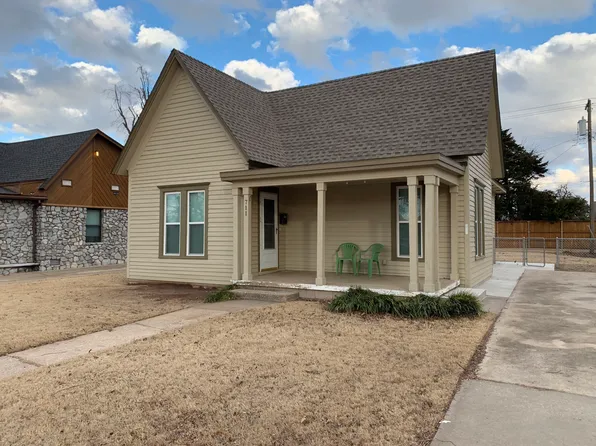 711 S Macomb Ave, El Reno, OK 73036