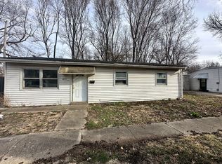 1621 E South St, Springfield, IL 62703