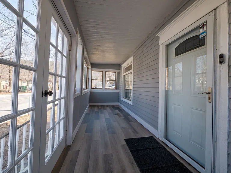 129 Center St — Photo 10