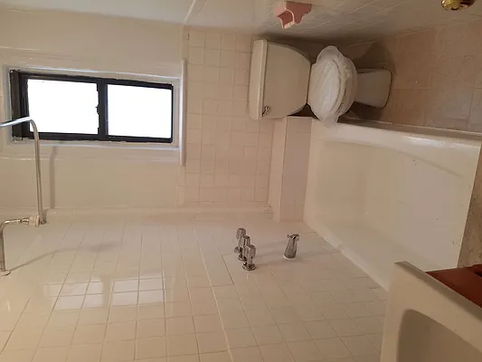 Rented by HFF Realty LLC | media 5