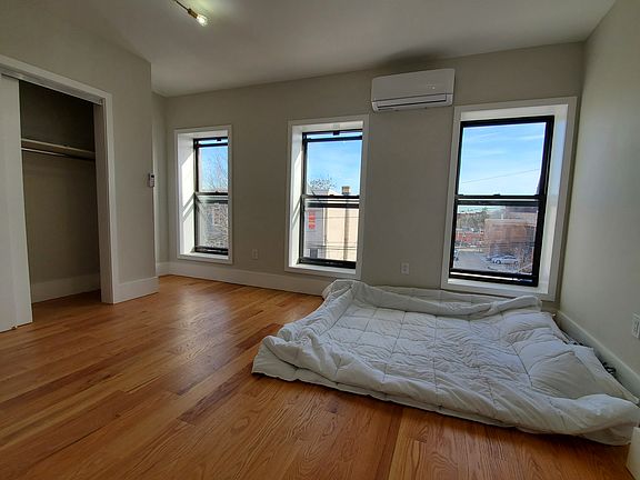 4th image of 51 Seidler St #2E