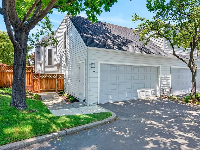 726 Buena Vista Pl — Photo 47