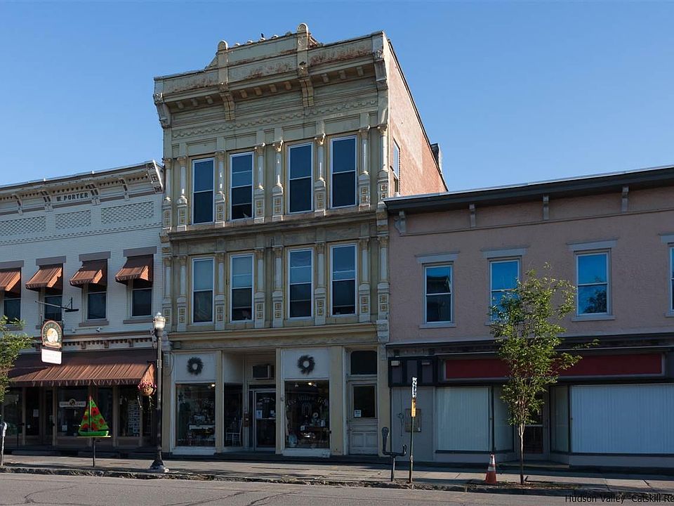 2nd image of 241-243 Main St