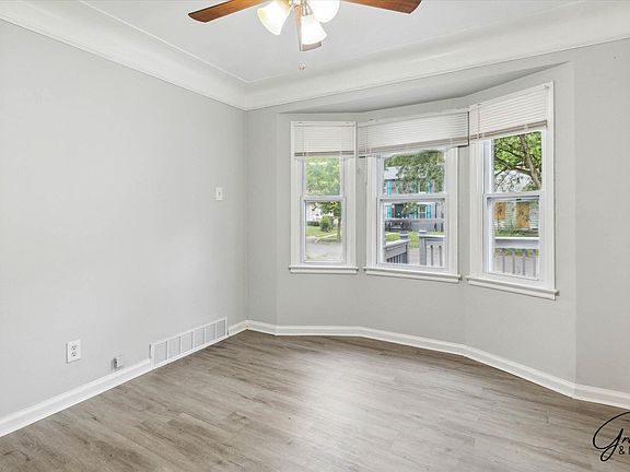 3rd image of 18182 Heyden St