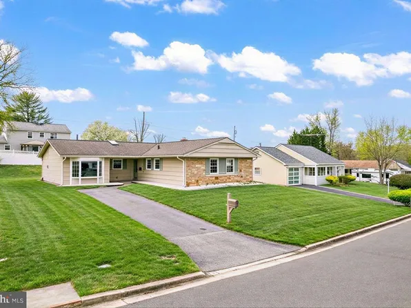 15717 Presswick Ln, Bowie, MD 20716