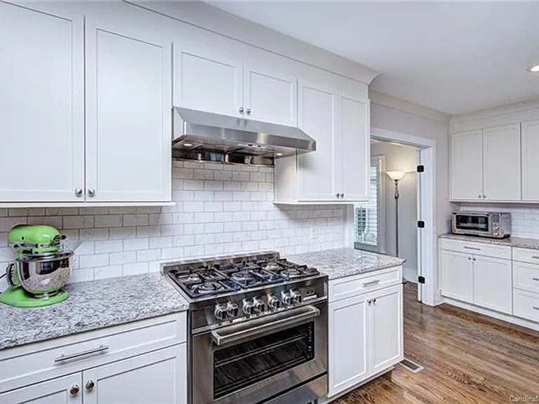 3215 Cambridge Rd — Photo 6