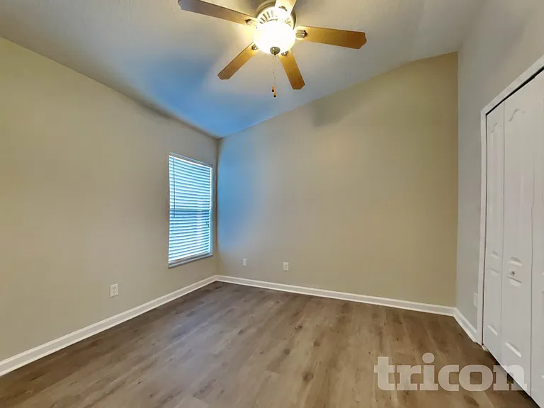 12329 Cedarfield Dr — Photo 16