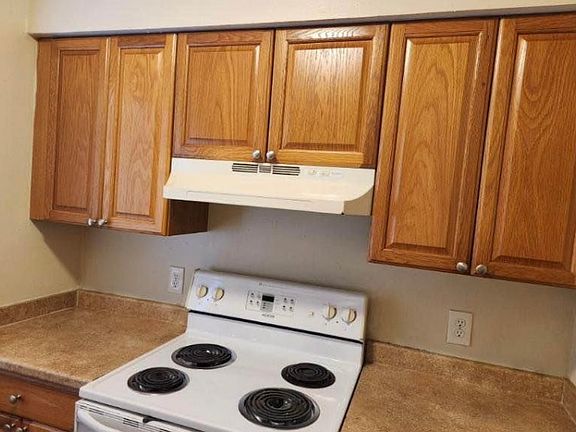 4th image of 7501 Presley Pl APT C