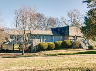 156 Fairways Dr, Hendersonville, TN 37075