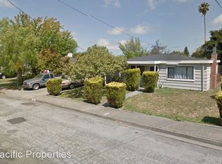 1121 San Clemente Dr, Santa Rosa, CA 95404