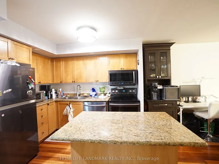 5233 Dundas St W #623 — Photo 17