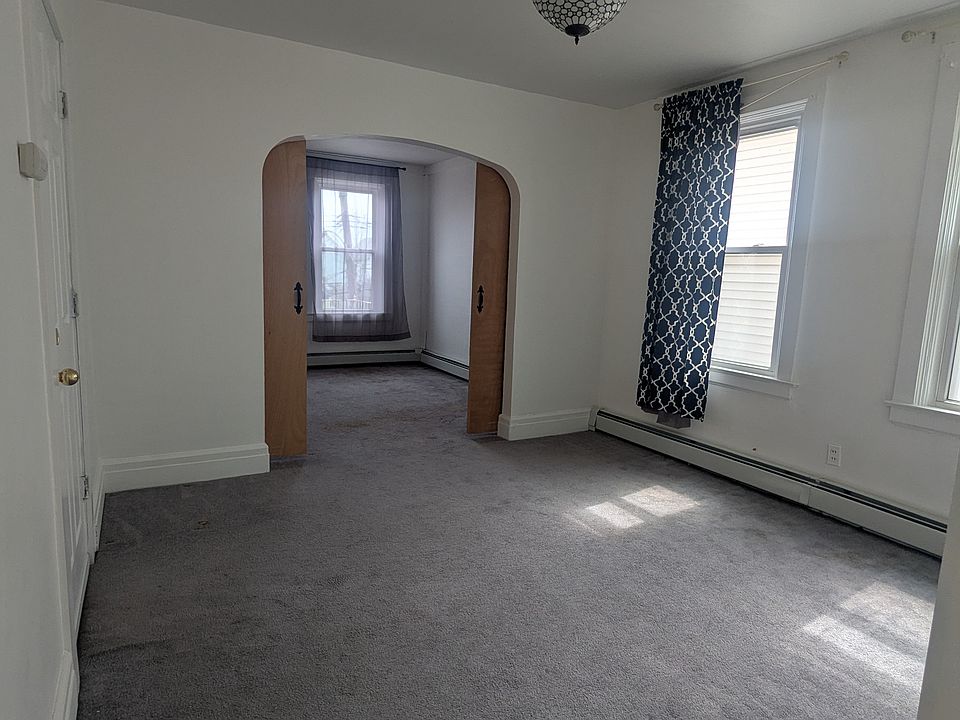Entry, living room