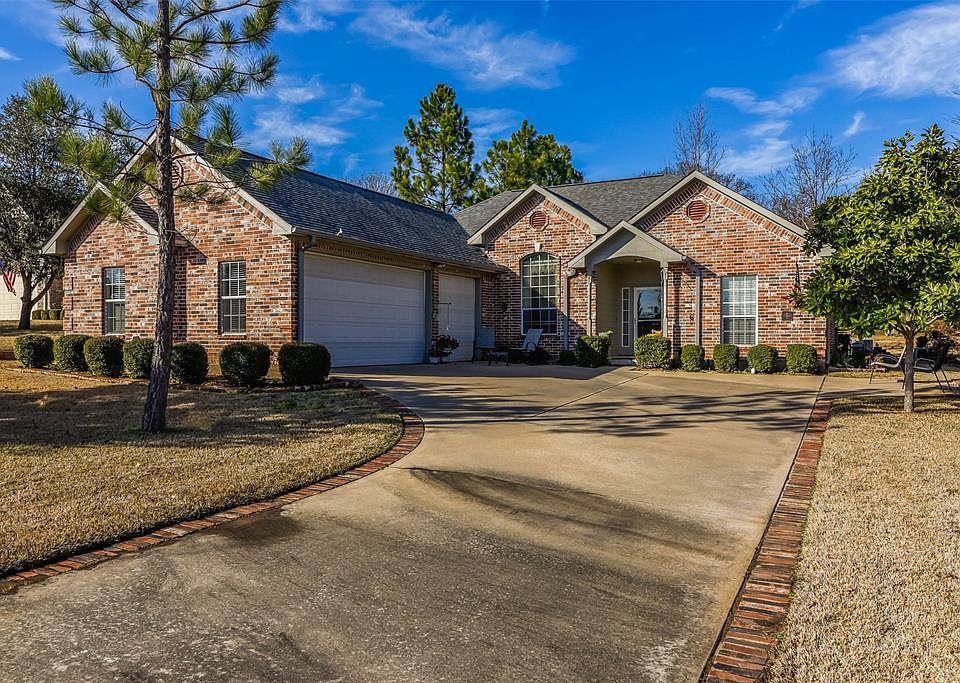 1st image of 1027 Little Creek Dr