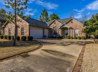 1027 Little Creek Dr, Denison, TX 75020