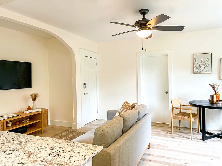 414 S K St #B — Photo 4