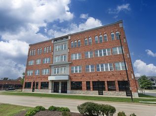 2005 W Chesterfield Blvd #B54F38003, Springfield, MO 65807