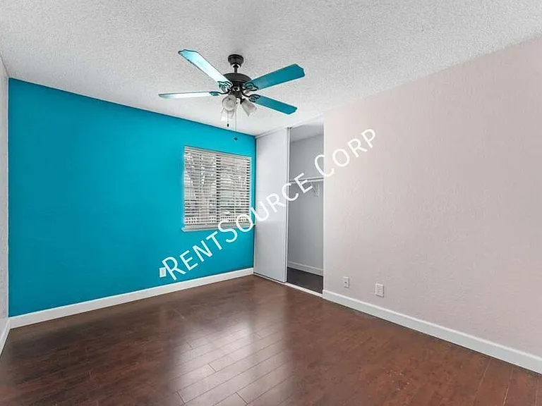 37925 Maureen St — Photo 11