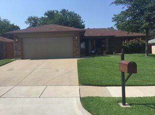 5701 Chesapeake St, Watauga, TX 76148