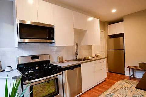 2507 Arbor St #2 — Photo 7
