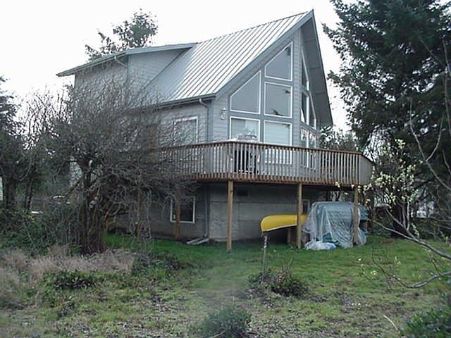 1st image of 415 Canal Dr SE