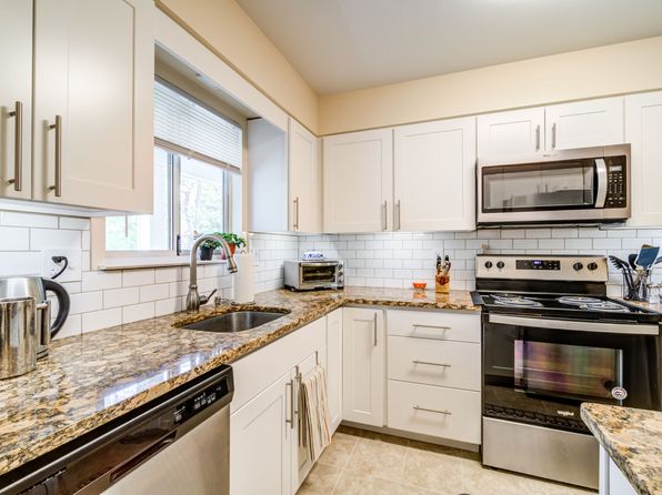 155 Roseland Ave APT 36