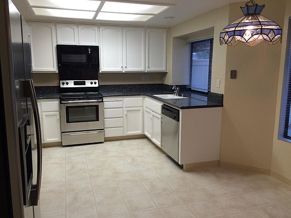 4th image of 3238 Lake Albano Cir