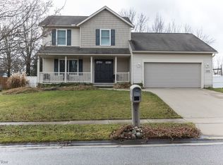 2572 Wintergreen Ln, Ravenna, OH 44266