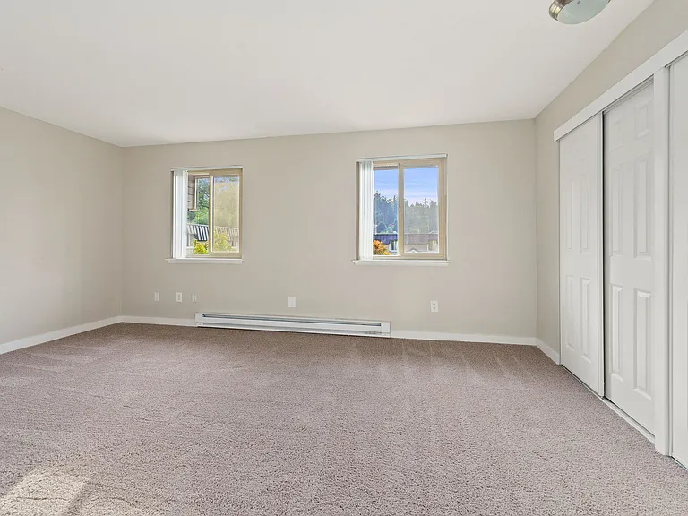Brittany House Apartments — Photo 45