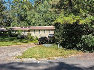 2151 Shadowwood Dr, Marietta, GA 30066