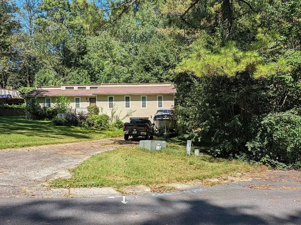 2151 Shadowwood Dr, Marietta, GA 30066
