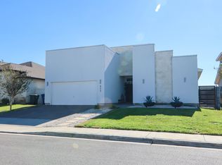 317 John Irving Dr, Laredo, TX 78041