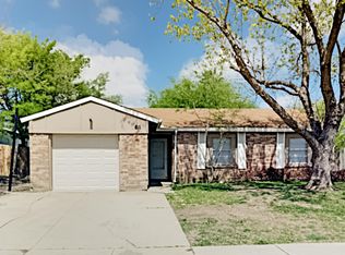 811 Edgemont Dr, Arlington, TX 76017