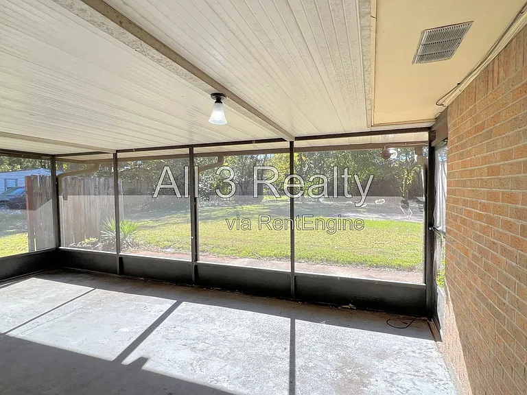 561 Dunbarton Rd — Photo 35