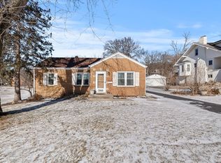 5819 Grand Ave, Des Moines, IA 50312