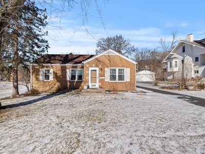 5819 Grand Ave, Des Moines, IA, 50312